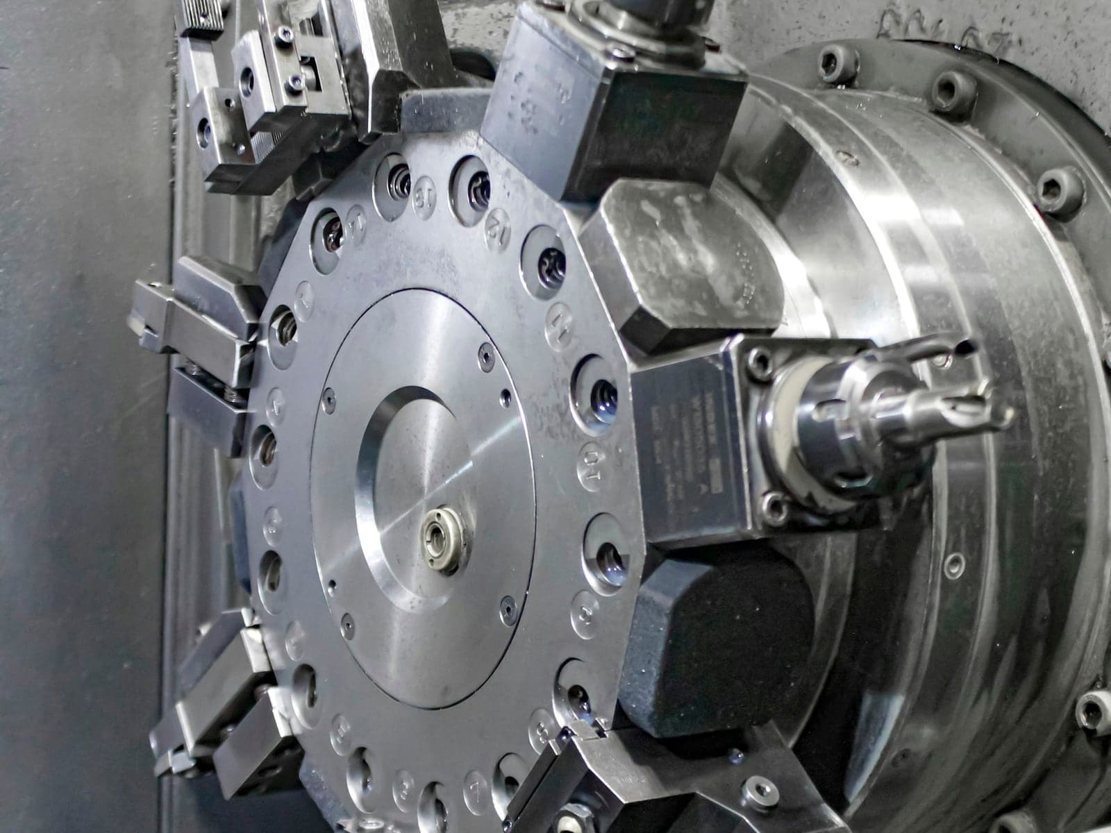 Duplomatic 12-station CNC Lathe Turret — CNC Turret